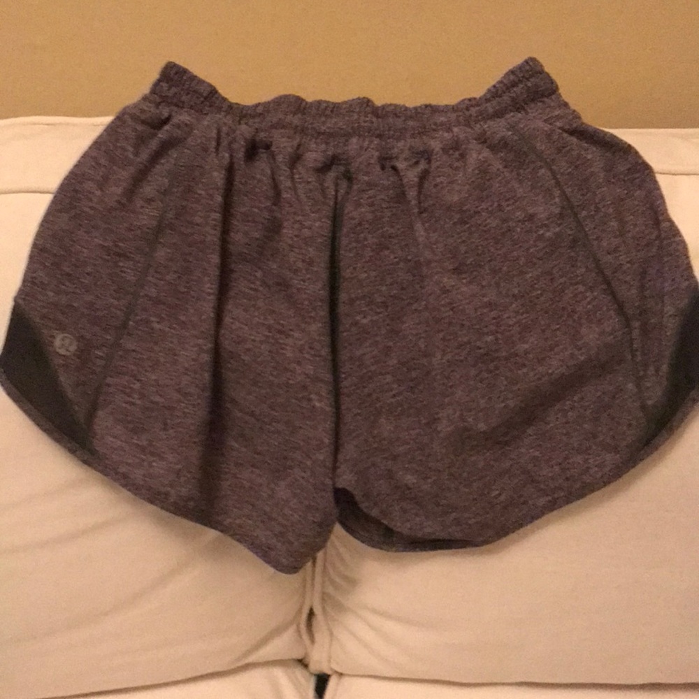 Lululemon Hotty Hot 4 inches in length.
